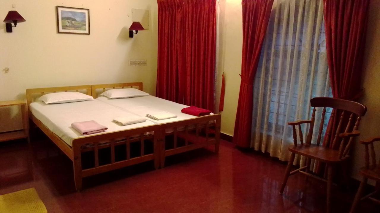 Vintage Inn Kochi Esterno foto
