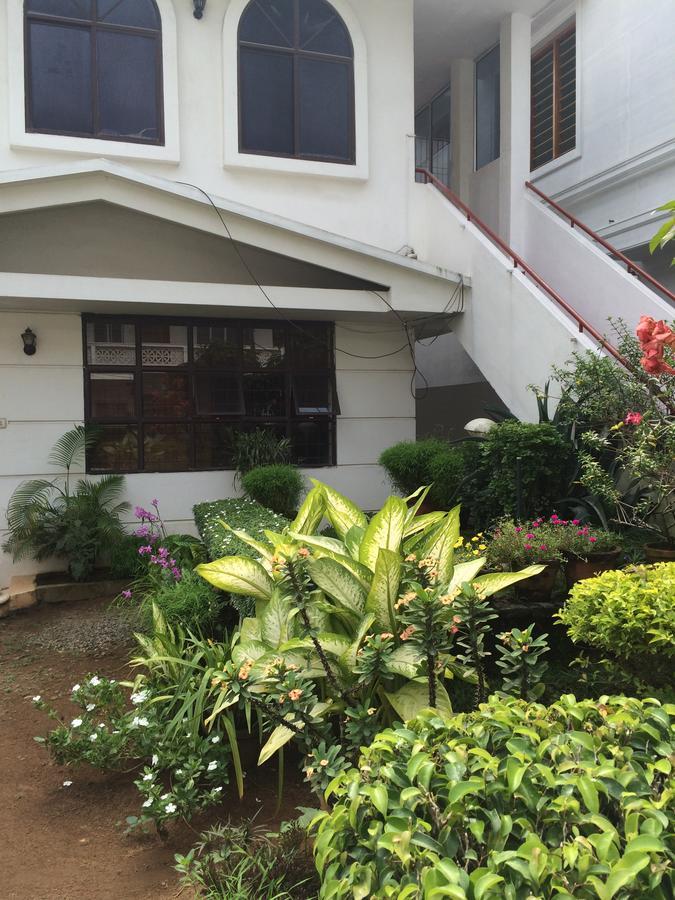 Vintage Inn Kochi Esterno foto